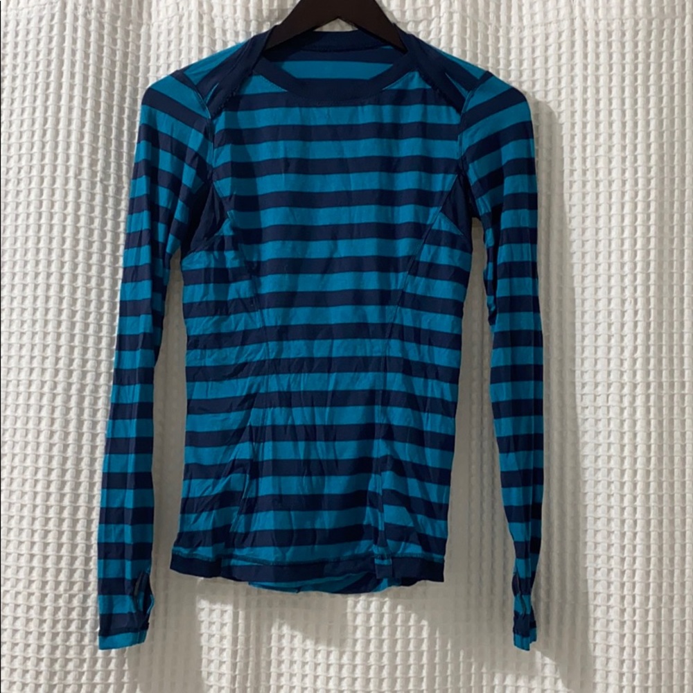 Lululemon teal and navy long sleeve shirt